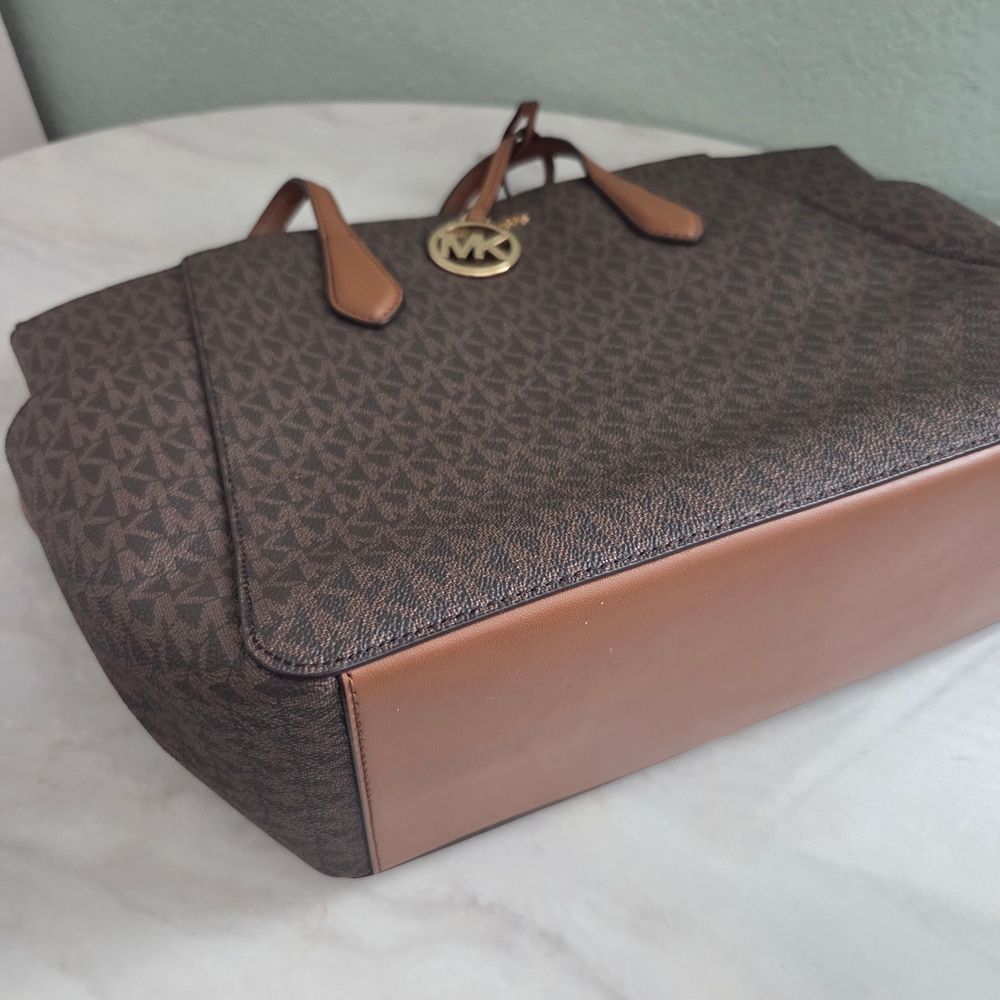 Michael Kors Brown Tote Bag - Picture 4 of 12